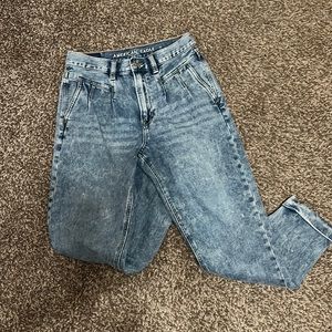 Brand: American Eagle | High Waisted Mom Jeans